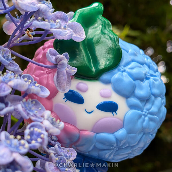 Teruteru Hanabana "Hazy Rain Hydrangea" colorway